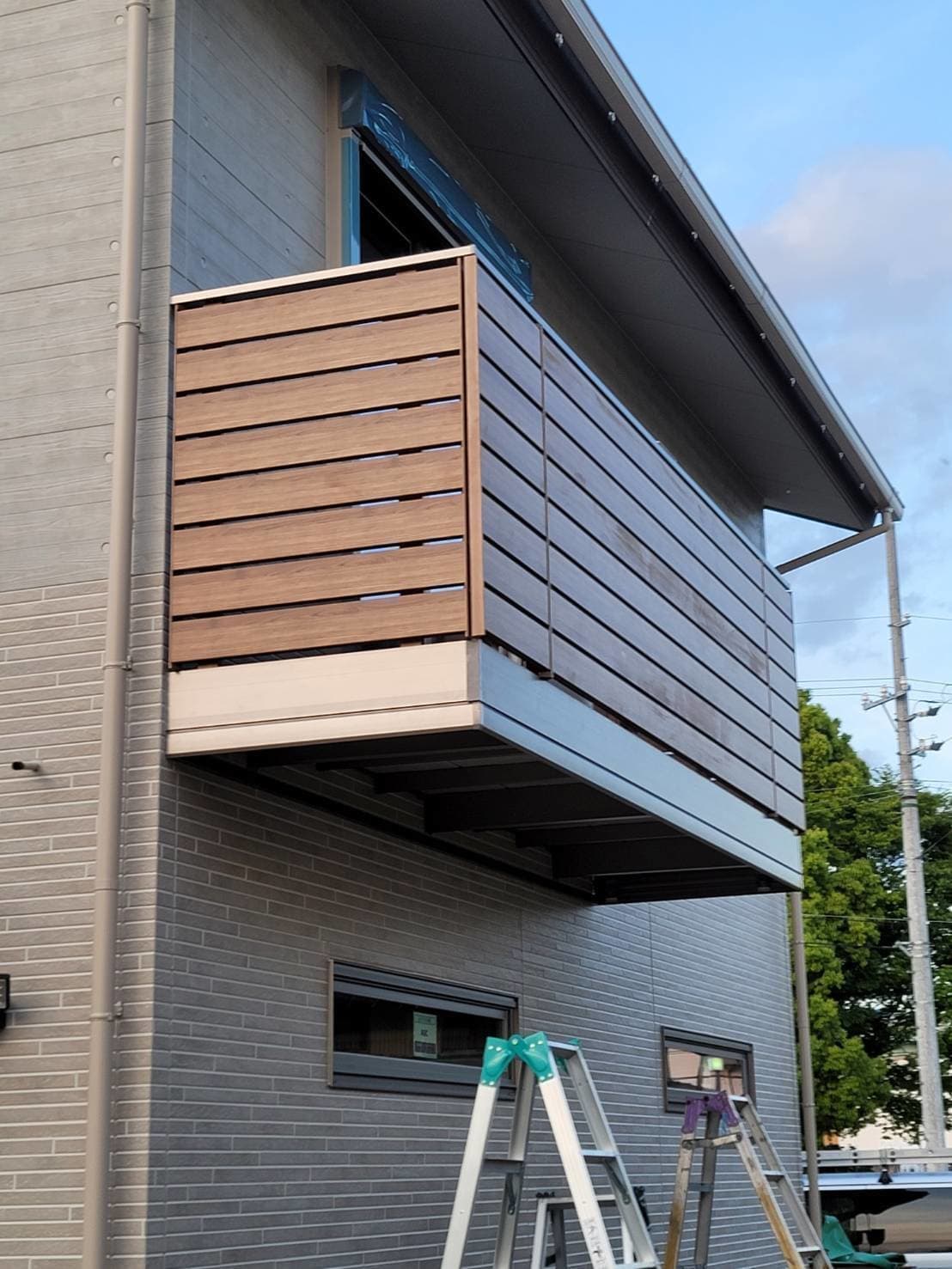 バルコニー新設 | 名古屋市守山区のエクステリア工事ならイズ美