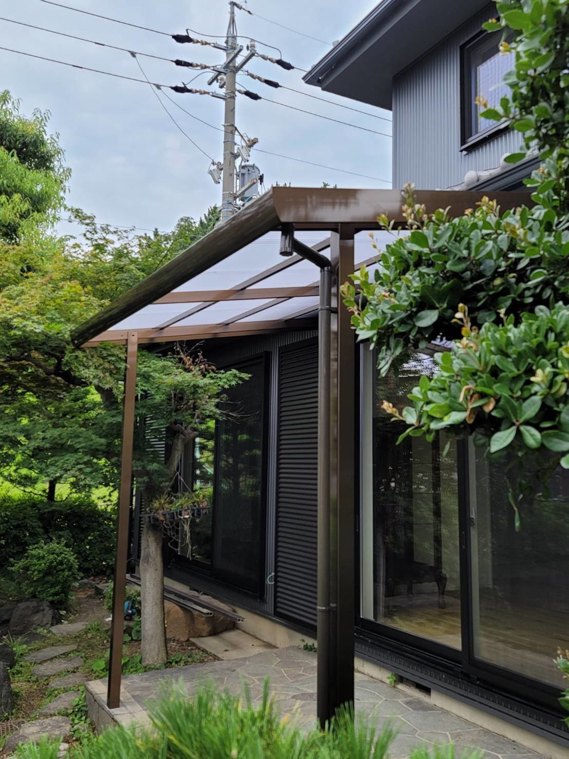 波板張替え | 名古屋市守山区のエクステリア工事ならイズ美