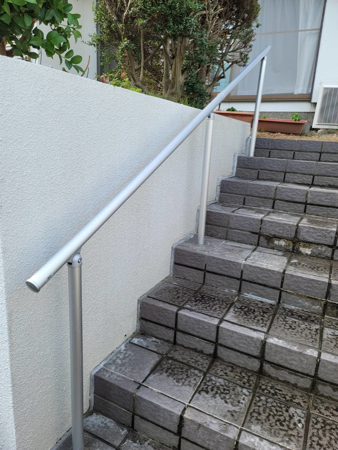 手すり設置 | 名古屋市守山区のエクステリア工事ならイズ美