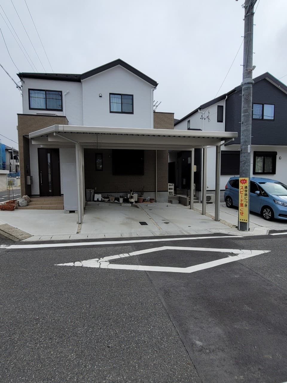 カーポート設置 | 名古屋市守山区のエクステリア工事ならイズ美